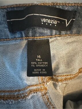 Venezia Light Blue Straight-Leg Women’s Jeans